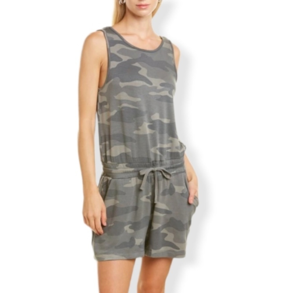 Splendid Camo Print Romper - size Medium